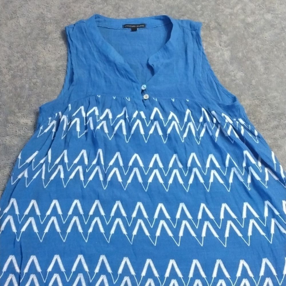 Women's Signature Studio Sleeveless Top Blouse In A Size XL